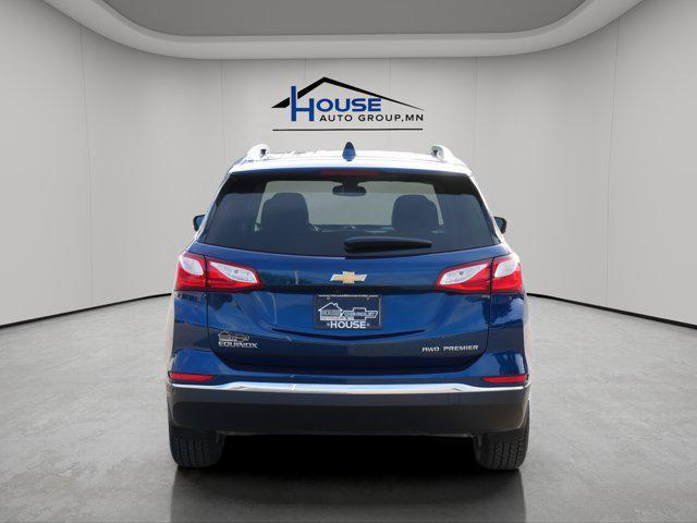 Photo of 2021 Pacific Blue Metallic Chevrolet Equinox