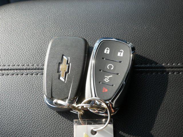 Photo of 2021 Pacific Blue Metallic Chevrolet Equinox