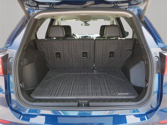 Photo of 2021 Pacific Blue Metallic Chevrolet Equinox