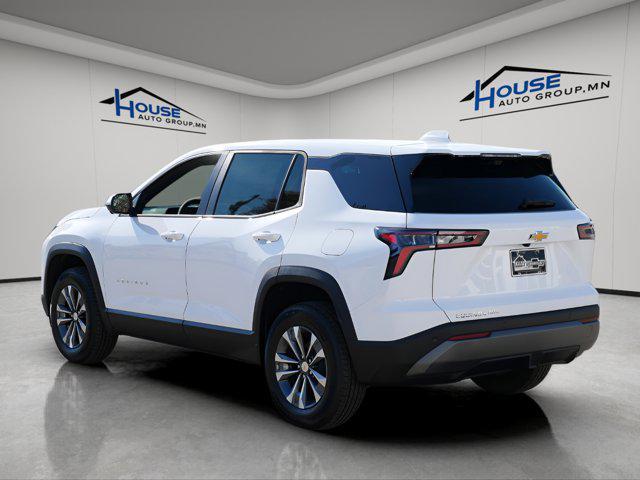 Photo of 2025 Summit White Chevrolet Equinox