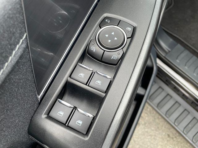 Photo of 2023 Agate Black Metallic Ford F-150