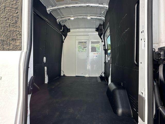 Photo of 2024 Oxford White Ford Transit-250