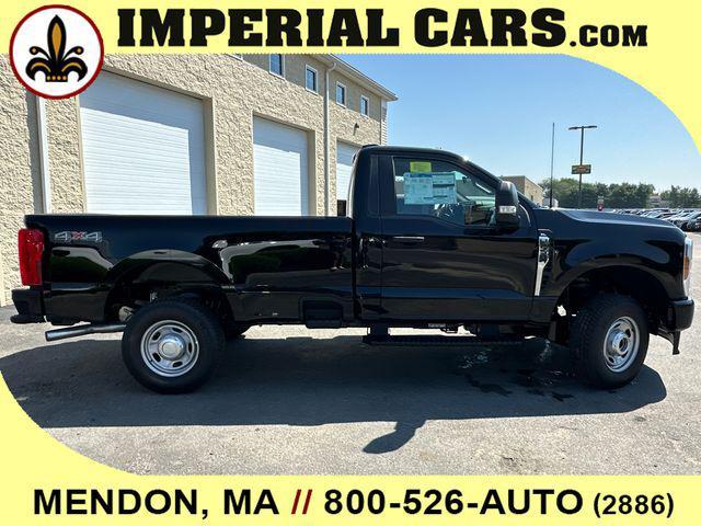 Photo of 2025 Agate Black Metallic Ford F-250