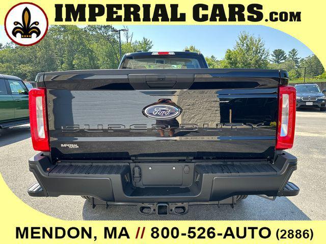Photo of 2025 Agate Black Metallic Ford F-250