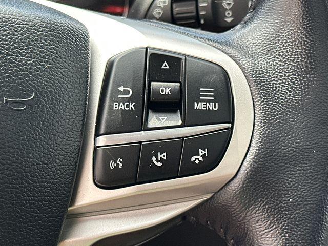 Photo of 2022 Iconic Silver Metallic Ford Explorer