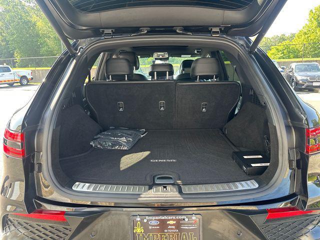 Photo of 2024 Vik Black Genesis GV70