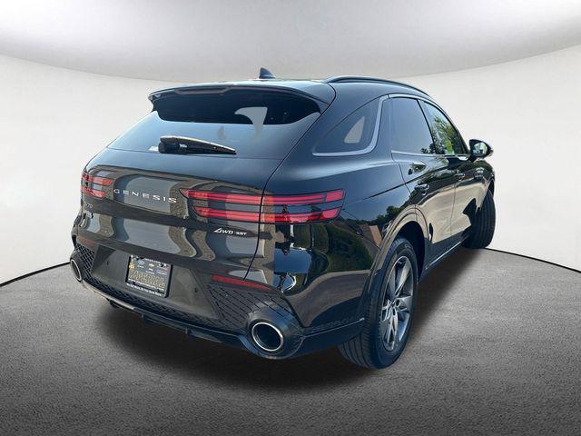 Photo of 2024 Vik Black Genesis GV70