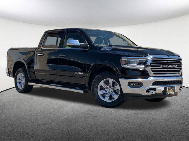 Photo of 2020 Diamond Black Crystal Pearlcoat RAM 1500