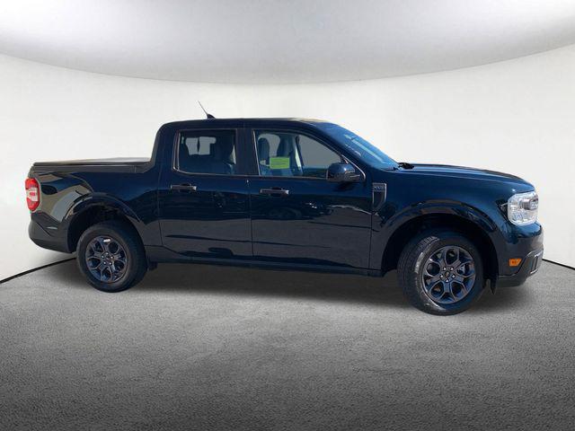 Photo of 2022 Alto Blue Tinted Clearcoat Metallic Ford Maverick