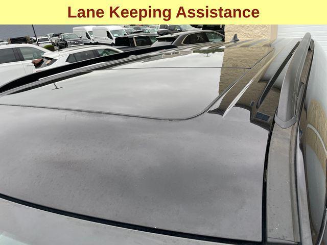 Photo of 2022 Agate Black Metallic Ford Explorer
