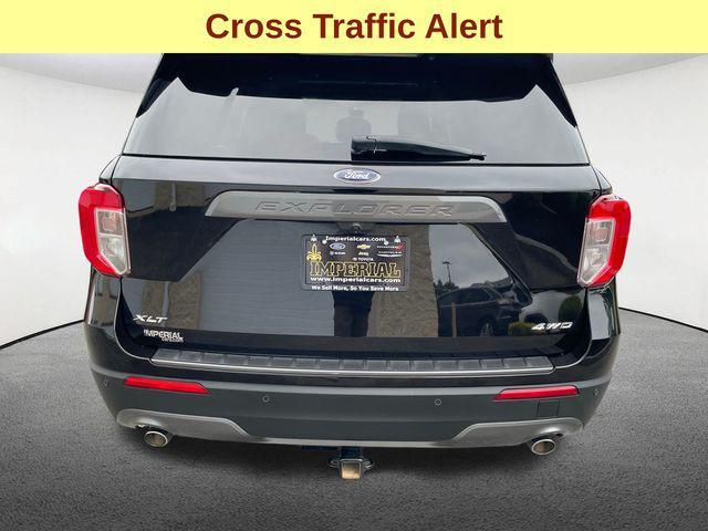 Photo of 2022 Agate Black Metallic Ford Explorer