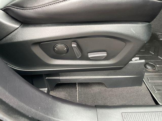 Photo of 2022 Agate Black Metallic Ford Explorer