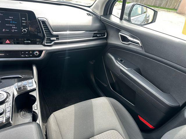 Photo of 2023 Steel Gray Kia Sportage Hybrid