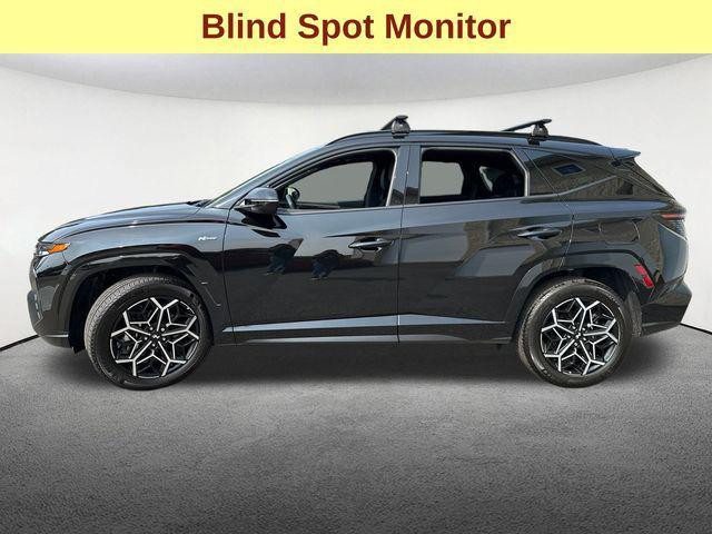Photo of 2024 Black Pearl Hyundai TUCSON Hybrid