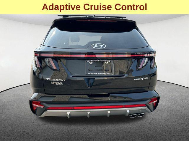 Photo of 2024 Black Pearl Hyundai TUCSON Hybrid