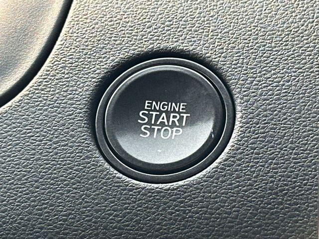 Photo of 2024 Black Pearl Hyundai TUCSON Hybrid