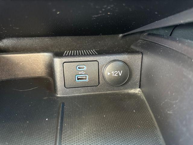 Photo of 2022 Oxford White Ford Escape