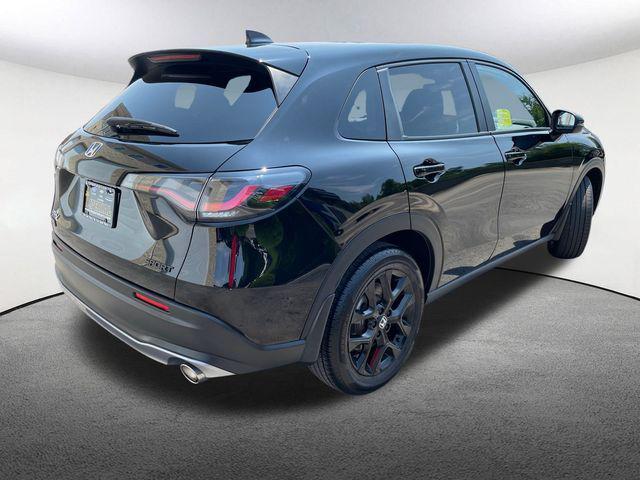 Photo of 2024 Crystal Black Pearl Honda HR-V
