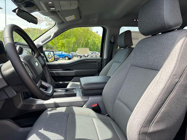 Photo of 2025 Agate Black Metallic Ford F-150