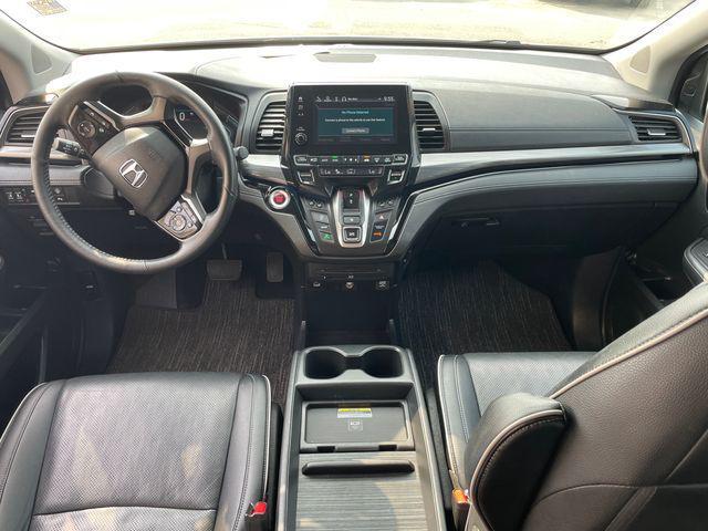 Photo of 2023 Platinum White Pearl Honda Odyssey