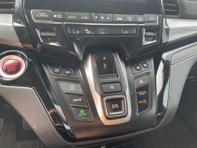 Photo of 2023 Platinum White Pearl Honda Odyssey