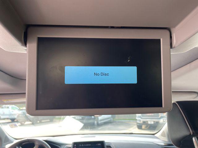 Photo of 2023 Platinum White Pearl Honda Odyssey
