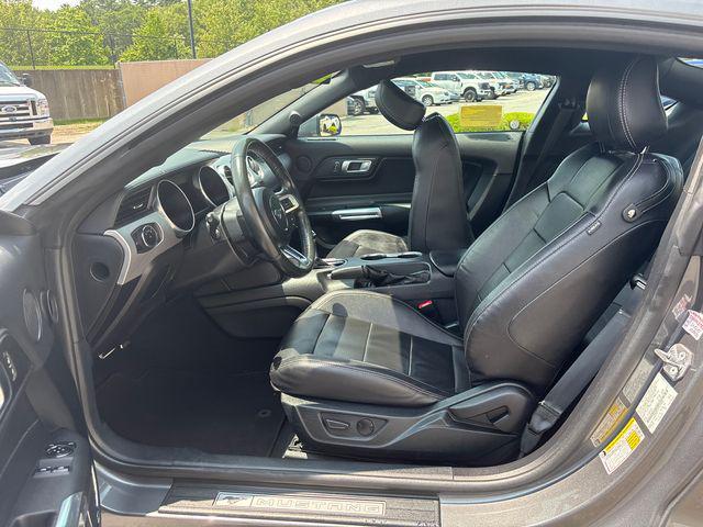 Photo of 2023 Gray Metallic Ford Mustang
