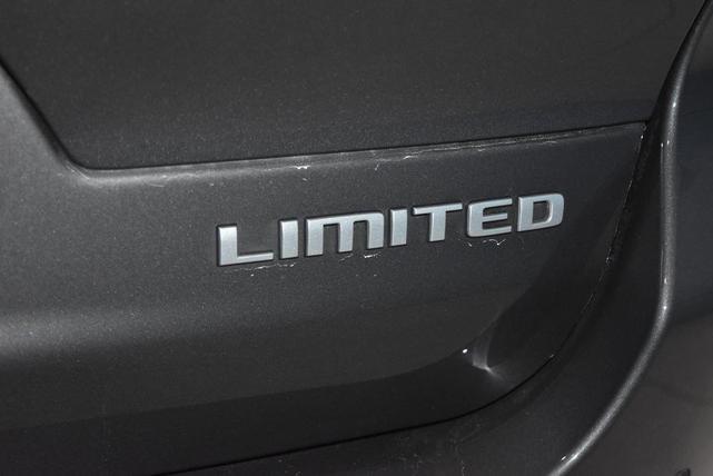 Photo of 2024 Baltic Gray Metallic Clearcoat Jeep Grand Cherokee L