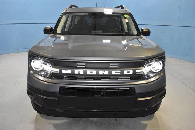 Photo of 2024 Gray Metallic Ford Bronco Sport