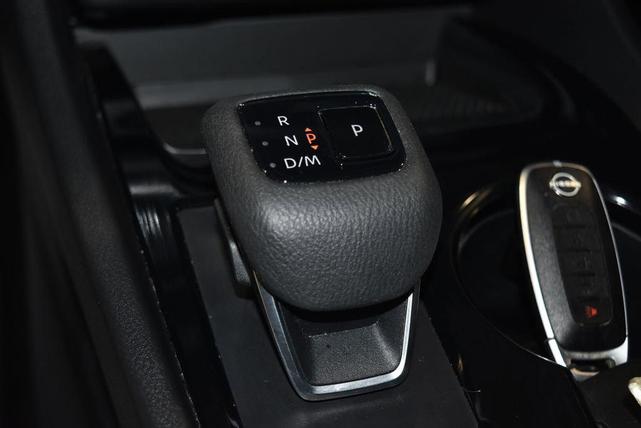 Photo of 2024 Gun Metallic Nissan Rogue