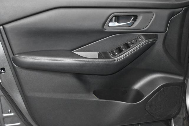 Photo of 2024 Gun Metallic Nissan Rogue