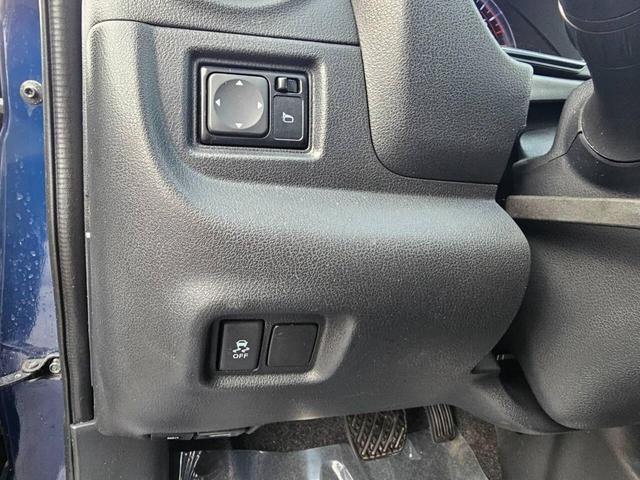 Photo of 2014 Blue Onyx Nissan Versa