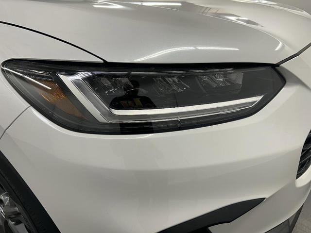Photo of 2026 Platinum White Pearl Honda HR-V