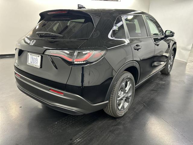 Photo of 2026 Crystal Black Pearl Honda HR-V