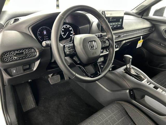 Photo of 2026 Platinum White Pearl Honda HR-V