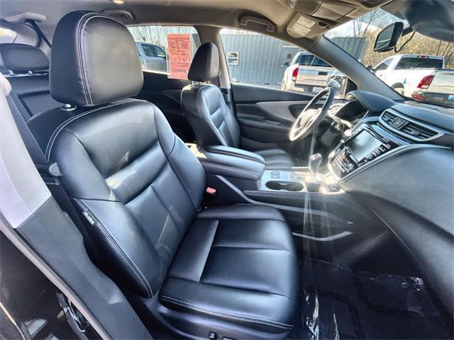 Photo of 2023 Super Black Nissan Murano