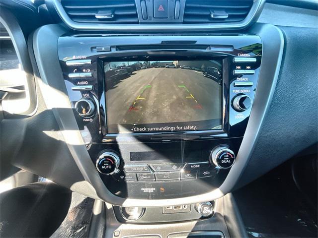 Photo of 2023 Super Black Nissan Murano