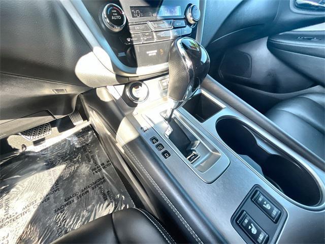 Photo of 2023 Super Black Nissan Murano