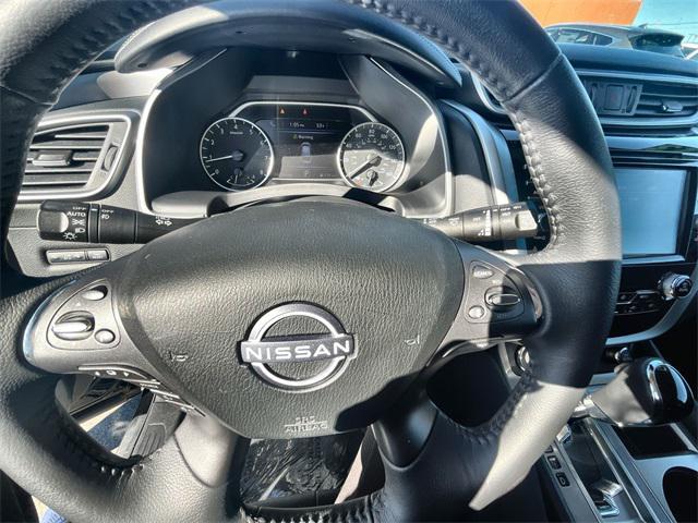 Photo of 2023 Super Black Nissan Murano