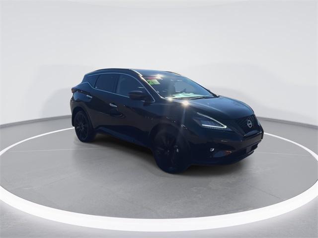 Photo of 2023 Super Black Nissan Murano