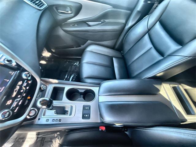 Photo of 2023 Super Black Nissan Murano