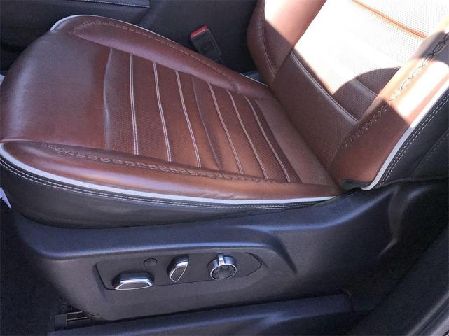 Photo of 2024 Onyx Black GMC Sierra 2500
