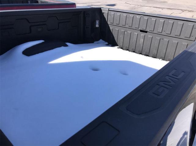Photo of 2024 Onyx Black GMC Sierra 2500