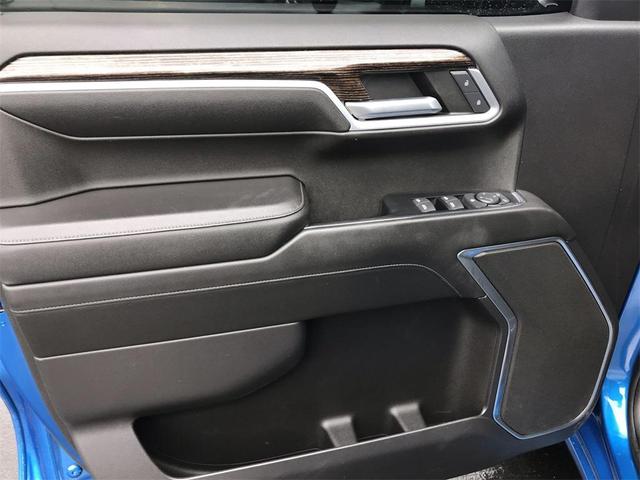 Photo of 2022 Dynamic Blue Metallic GMC Sierra 1500