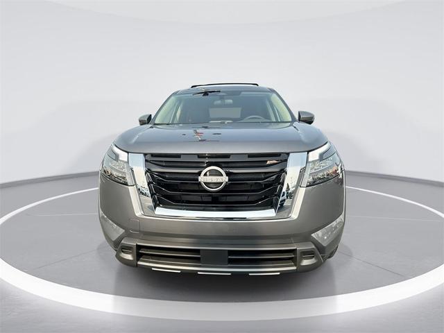 Photo of 2025 Gun Metallic Nissan Pathfinder