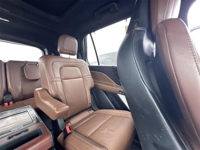 Photo of 2023 White Lincoln Aviator