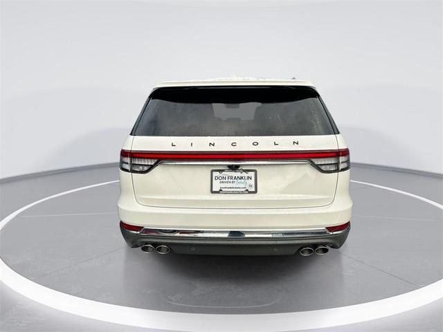 Photo of 2023 White Lincoln Aviator