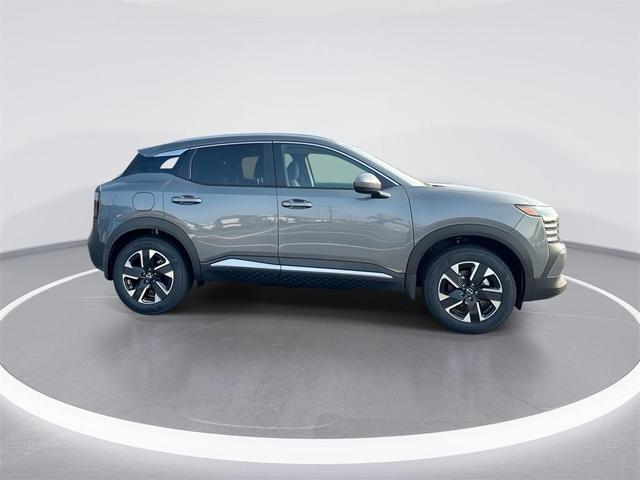 Photo of 2025 Gun Metallic Nissan Kicks