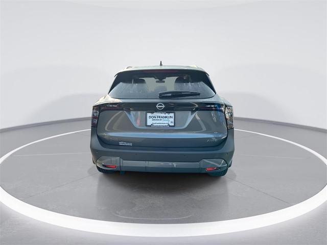 Photo of 2025 Gun Metallic Nissan Kicks