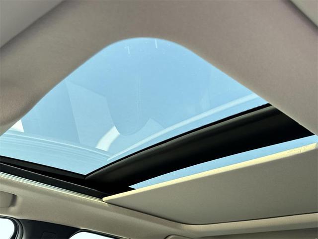 Photo of 2025 Gun Metallic Nissan Kicks